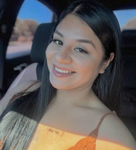 Nithzia Flores, CSLS scholarship recipient